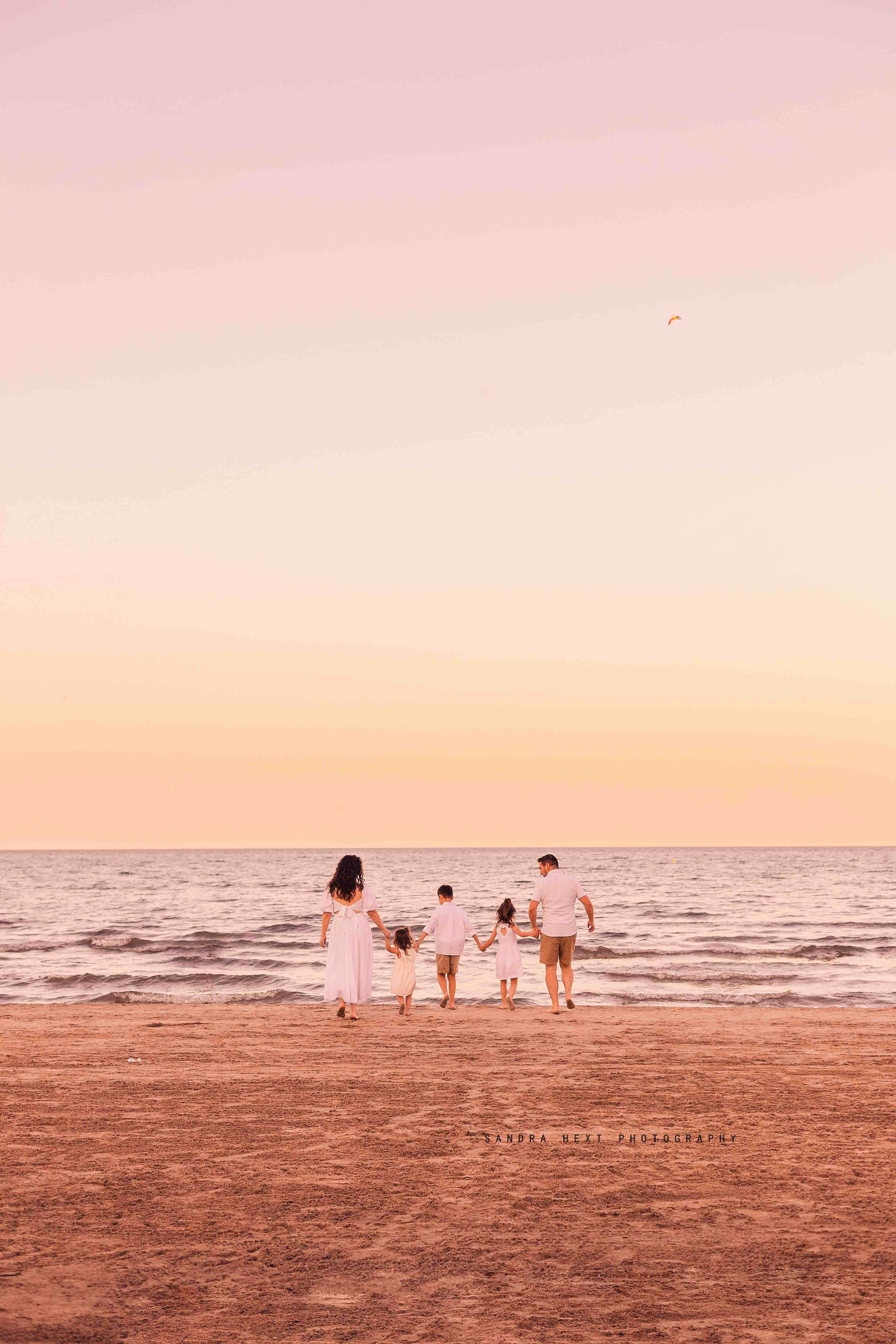 Burlington beach family photos - Sandra Hext Photography