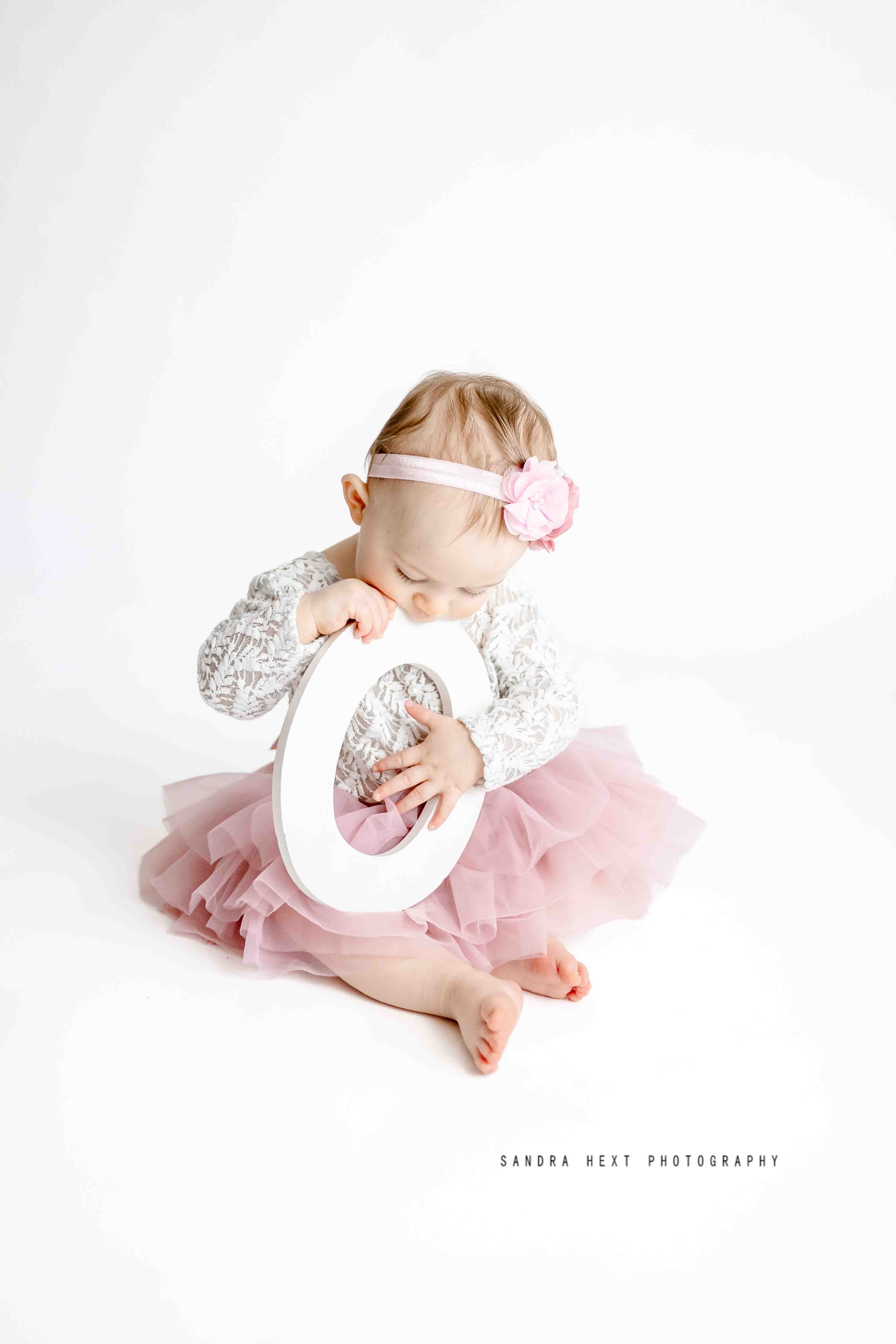 Cake Smash Photoshoot Ideas Hamilton