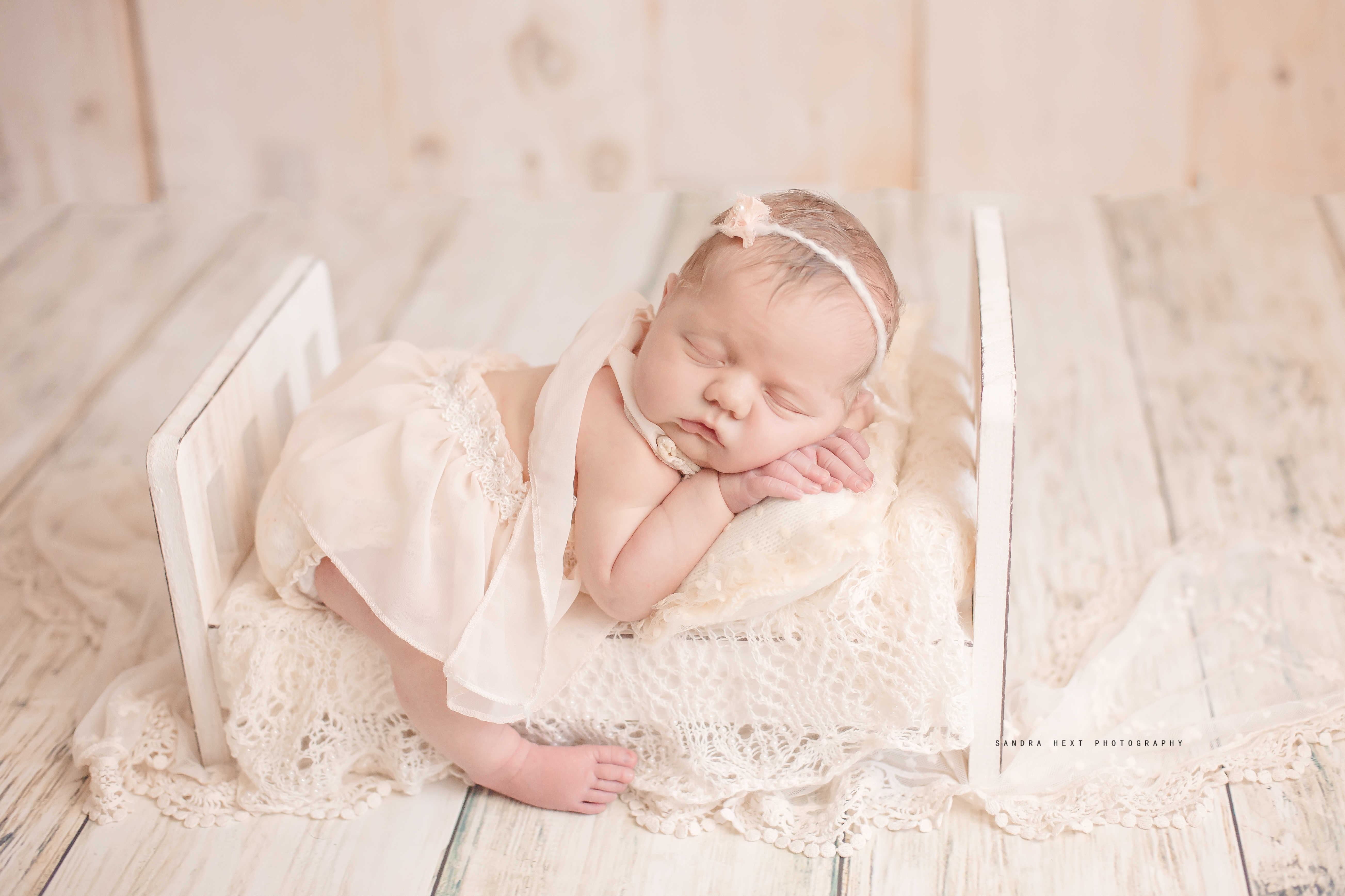 Hamilton newborn photographer | Sandra Hext Photography